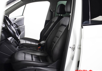 Подержанный автомобиль Volkswagen Tiguan 2018 года (20 фото)