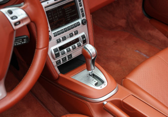Подержанный автомобиль Porsche 911 Convertible 2007 года (19 фото)