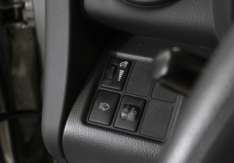 Подержанный автомобиль Toyota RAV4 2011 года (18 фото)