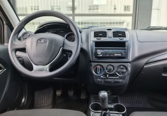 Подержанный автомобиль LADA (ВАЗ) Granta Sedan 2023 года (13 фото)