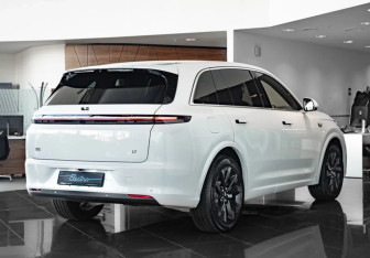 Новый LiXiang L7 2024 (5 фото)