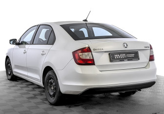 Подержанный автомобиль Skoda Rapid Liftback 2019 года (7 фото)