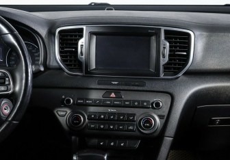 Подержанный автомобиль Kia Sportage 2017 года (11 фото)