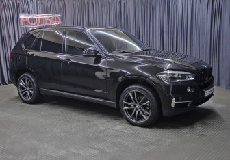 Подержанный автомобиль BMW X5 2016 года (3 фото)