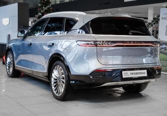 Подержанный автомобиль Voyah Free 2022 года (6 фото)