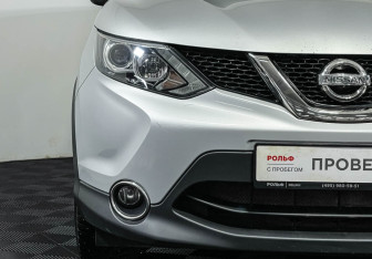 Подержанный автомобиль Nissan Qashqai 2016 года (15 фото)
