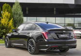 Подержанный автомобиль Cadillac CT5 2021 года (7 фото)