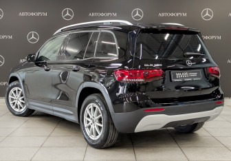 Подержанный автомобиль Mercedes-Benz GLB 2021 года (7 фото)