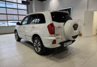 Подержанный автомобиль Chery Tiggo 3 2017 года (6 фото)