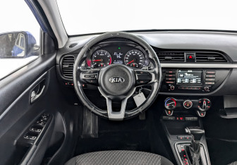 Подержанный автомобиль Kia Rio Hatchback 2019 года (20 фото)