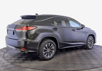 Подержанный автомобиль Lexus RX 2021 года (5 фото)