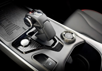 Подержанный автомобиль Haval H3 2024 года (29 фото)