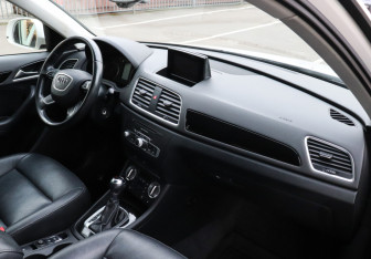 Подержанный автомобиль Audi Q3 2014 года (8 фото)