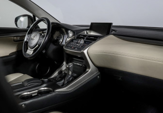 Подержанный автомобиль Lexus NX 2015 года (9 фото)