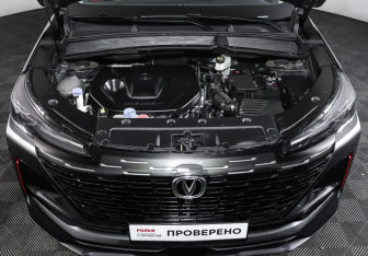 Подержанный автомобиль Changan UNI-S 2024 года (9 фото)