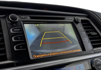 Подержанный автомобиль Toyota Highlander 2014 года (28 фото)