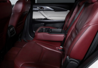 Подержанный автомобиль Mazda CX-9 2021 года (10 фото)