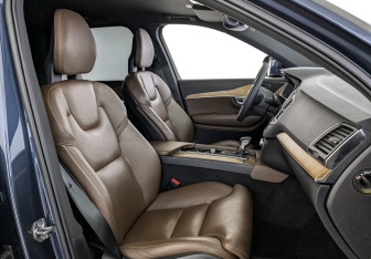 Подержанный автомобиль Volvo XC90 2021 года (23 фото)