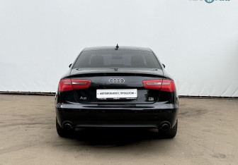 Подержанный автомобиль Audi A6 Sedan 2014 года (6 фото)