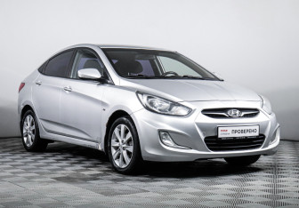 Подержанный автомобиль Hyundai Solaris Sedan 2012 года (3 фото)