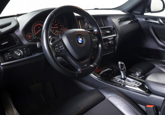 Подержанный автомобиль BMW X4 2016 года (14 фото)