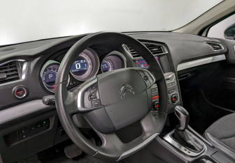 Подержанный автомобиль Citroen C4 Sedan 2021 года (13 фото)