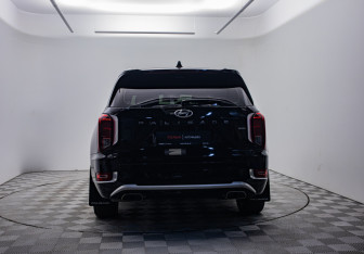 Подержанный автомобиль Hyundai Palisade 2020 года (6 фото)