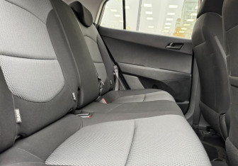 Подержанный автомобиль Hyundai Creta 2018 года (11 фото)