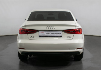 Подержанный автомобиль Audi A3 Sedan 2014 года (6 фото)