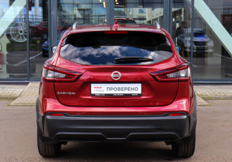 Подержанный автомобиль Nissan Qashqai 2020 года (5 фото)