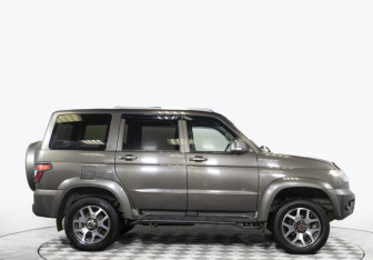 Подержанный автомобиль УАЗ Patriot 2019 года (4 фото)