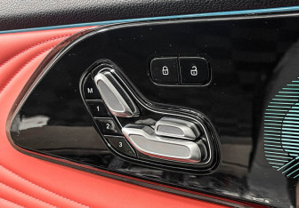 Подержанный автомобиль Exeed RX 2023 года (15 фото)