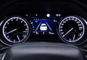 Подержанный автомобиль Toyota Camry Sedan 2021 года (12 фото)