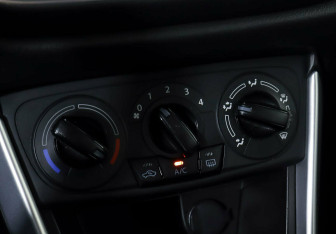 Подержанный автомобиль Suzuki SX4 Hatchback 2018 года (14 фото)