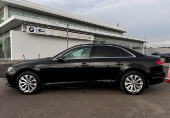 Подержанный автомобиль Audi A4 Sedan 2015 года (8 фото)