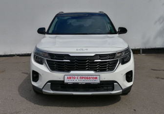 Подержанный автомобиль Kia Seltos 2023 года (2 фото)