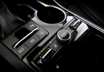 Подержанный автомобиль Kia K5 2020 года (26 фото)