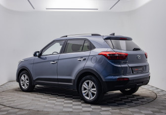 Подержанный автомобиль Hyundai Creta 2019 года (7 фото)