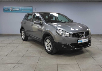 Подержанный автомобиль Nissan Qashqai 2013 года (3 фото)
