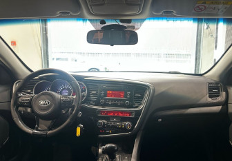 Подержанный автомобиль Kia Optima Sedan 2015 года (12 фото)