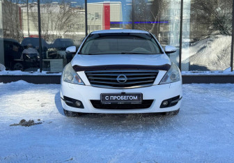 Подержанный автомобиль Nissan Teana 2013 года (2 фото)