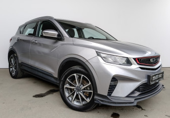 Подержанный автомобиль Geely Coolray 2023 года (3 фото)