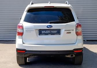 Подержанный автомобиль Subaru Forester Suv 2015 года (6 фото)