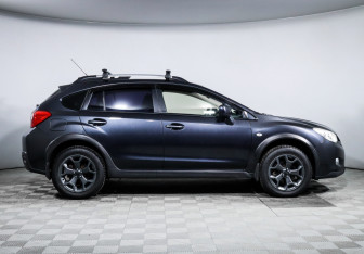 Подержанный автомобиль Subaru XV 2014 года (4 фото)