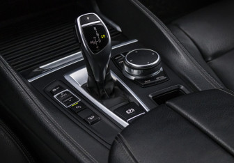 Подержанный автомобиль BMW X6 2019 года (20 фото)