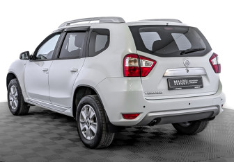 Подержанный автомобиль Nissan Terrano 2021 года (7 фото)