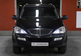 Подержанный автомобиль SsangYong Kyron 2012 года (2 фото)