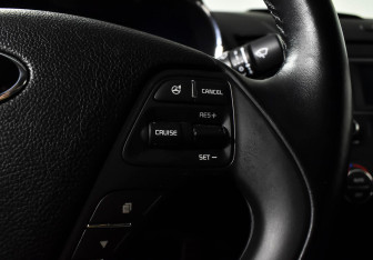 Подержанный автомобиль Kia Cerato Sedan 2015 года (12 фото)