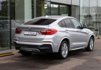 Подержанный автомобиль BMW X4 2016 года (5 фото)