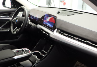 Подержанный автомобиль BMW X2 2024 года (22 фото)